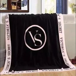 🥰New!💕V.S Fleece cozy blanket